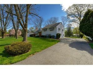 11 Stafford Rd, Colonia, NJ 07067-3208