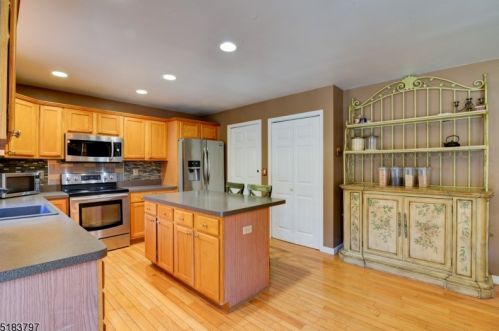 938 Homestead Dr, Fredon NJ  07860-4612 exterior