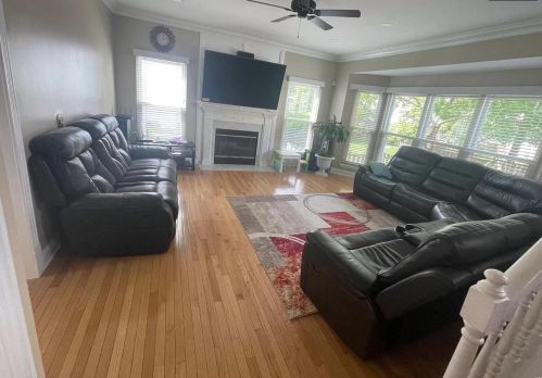 1068 Dougherty Lake Estates Dr, Saint Louis MO  63122-4922 exterior