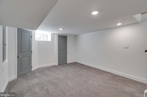 1009 Greenwich St, Philadelphia PA 19147-6409 exterior