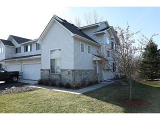 3134 Juniper Ln, Saint Paul, MN 55125-9505