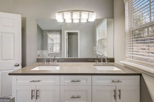 1455 Dodson Dr, Atlanta GA  30311-3213 exterior