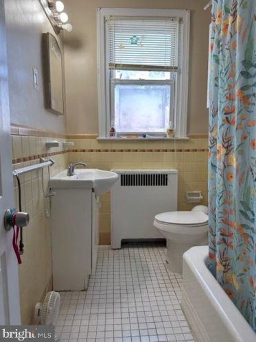 6265 Erdrick St, Philadelphia PA 19135-2602 exterior