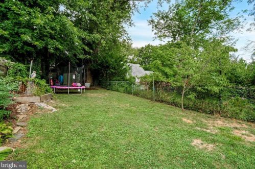 652 Johnson St, Philadelphia PA 19138-1039 exterior