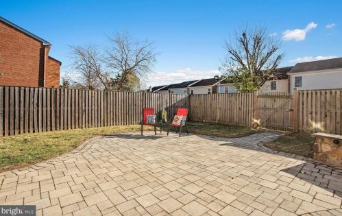 131 Catoctin Cir, Leesburg VA  20175-3808 exterior