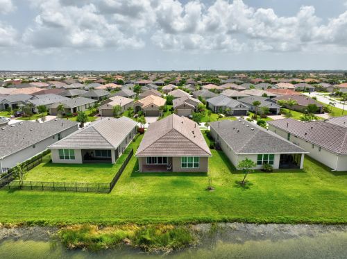 9516 Royal Poinciana Dr, Fort Pierce FL  34987-2506 exterior