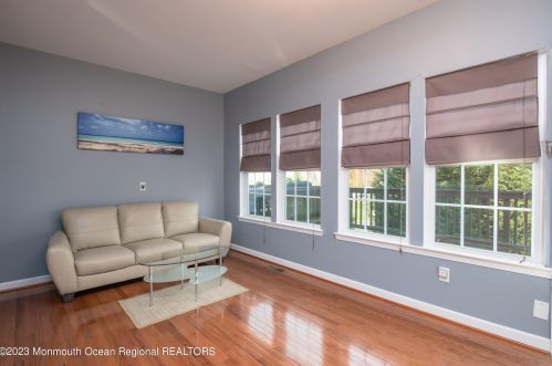 16 Pate Dr, Middletown NJ 07748-1700 exterior