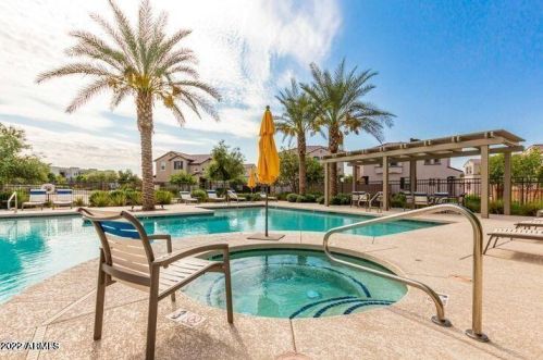 17243 10th St, Phoenix, AZ 85022