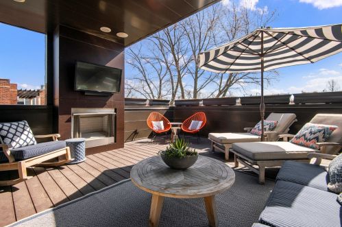 1131 Lill Ave, Chicago IL 60614-2296 exterior