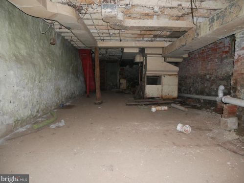 3311 16th St, Philadelphia PA  19140-4902 exterior