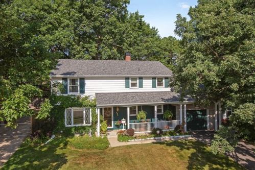 406 Flossmoor Ave, Waukegan, IL 60085-3307