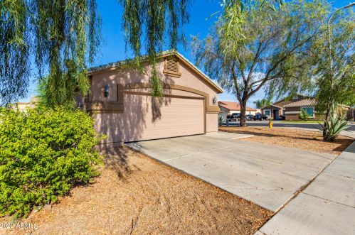 3021 83rd Ln, Phoenix AZ  85037-3547 exterior
