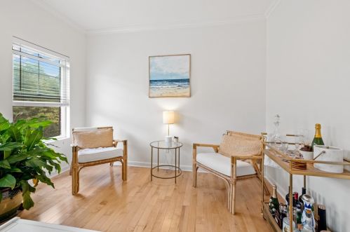 868 Highpointe Cir, Pittsburgh PA 15220-1854 exterior