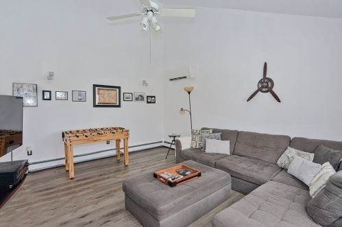 44 Etre Dr, Worcester MA 01604-1408 exterior