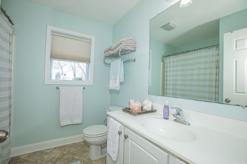 138 Frederick Ave, Babylon NY exterior