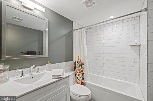 308 Quackenbos St, Washington DC  20011-1654 exterior