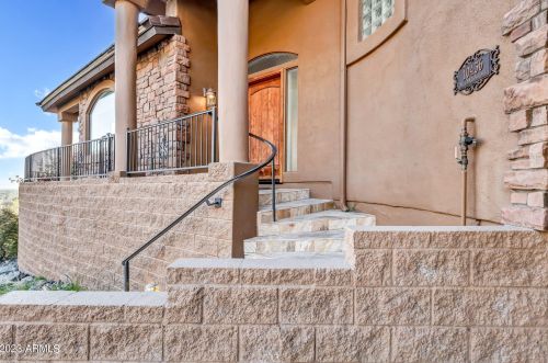 10436 Central Ave, Phoenix AZ  85020-1052 exterior