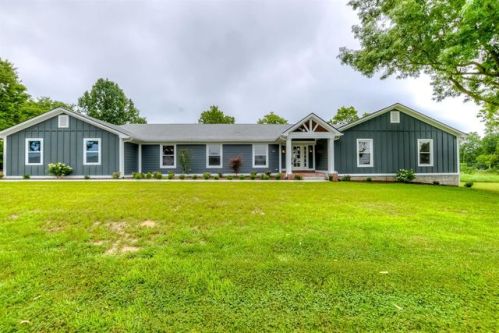 1332 Cleveland Rd, Lexington, KY 40509-9002