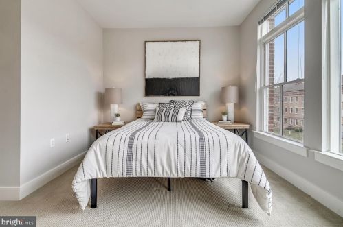 1125 Royal St, Alexandria VA 22314-4310 exterior