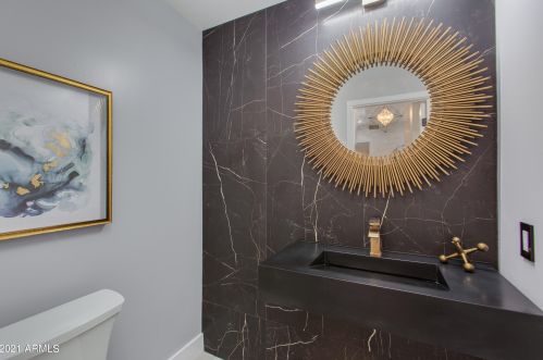 9919 47th Pl, Phoenix AZ  85028-4242 exterior