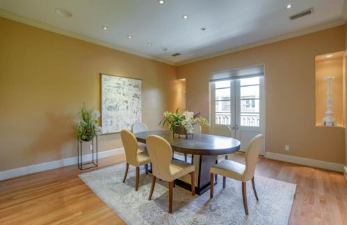 2203 Allen St, Dallas TX 75204-2609 exterior