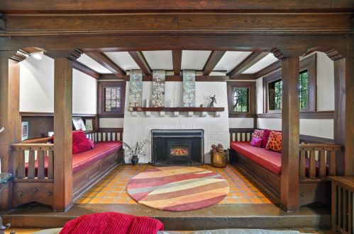 3019 Smt Ave, Milwaukee WI 53211-3463 exterior