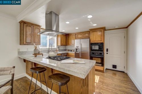 760 Citrus Ave, Concord CA  94518-2339 exterior