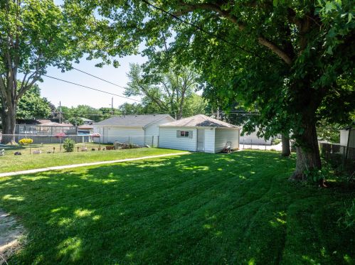 10529 Garfield Ave, Milwaukee WI 53208-1434 exterior