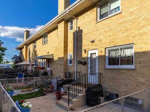 4450 Dakin St, Chicago IL  60641-2880 exterior