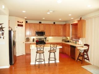 571 Greg Thatch Cir, Sacramento CA  95835-2425 exterior