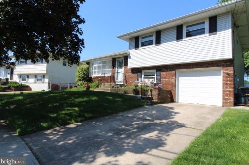 88 Gary Dr, Trenton, NJ 08690-3138