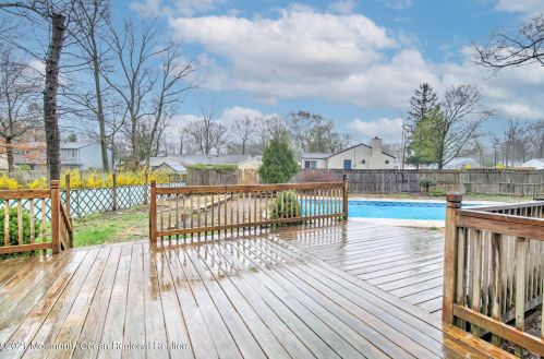 29 Chain Blvd, Berkeley Township NJ  08721-1907 exterior