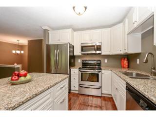 6106 Creek View Trl, Hopkins MN  55345-6108 exterior