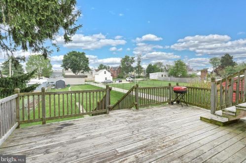 645 Broadway, Hanover PA 17331-2504 exterior