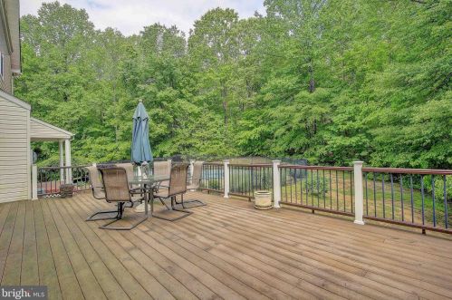 4250 Weeping Willow Ln, Huntingtown MD 20639-4216 exterior