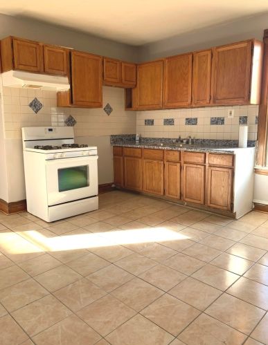 1426 49 Ct, Chicago IL 60804-1427 exterior