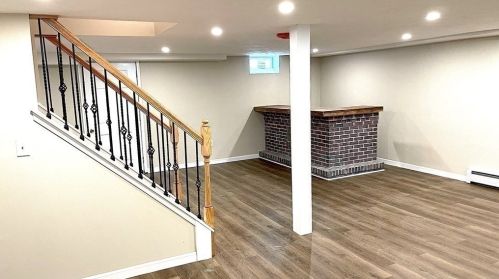 9 Dixfield Rd, Worcester MA  01606-1085 exterior