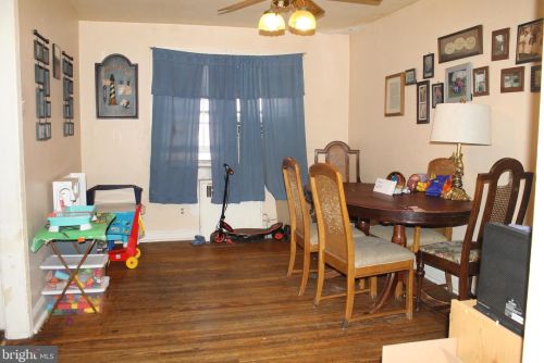 1017 Leiper St, Chester PA 19022-1443 exterior