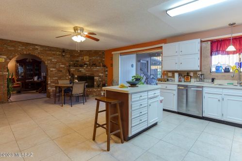 960 Evelyn Ave, Tucson AZ  85710-2641 exterior