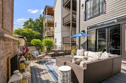 1119 Drummond Pl, Chicago IL 60614-1354 exterior