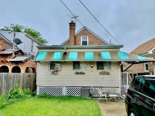 4828 Drummond Pl, Chicago IL 60639-1602 exterior