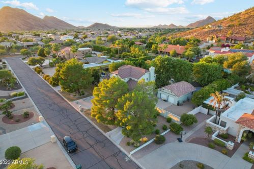 4822 Avenida Del Rey, Phoenix AZ  85083-2203 exterior