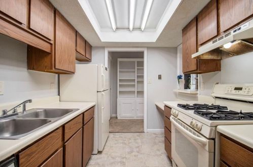 3441 Ivys Walk, Atlanta GA  30340-4042 exterior