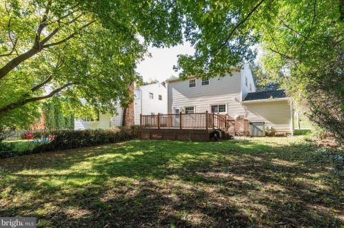 209 Foster Ave, Pittsburgh PA 15205-2352 exterior