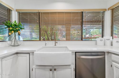 15834 47th St, Phoenix AZ  85032-4227 exterior