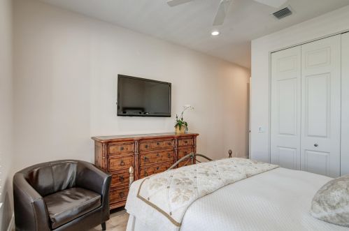 5407 Landon Cir, Boynton Beach FL 33437-1672 exterior