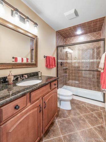 5612 Meadowbrook Ln, Bull Valley IL 60014-3009 exterior