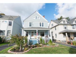 1468 Robinwood Ave, Cleveland, OH 44107-4533