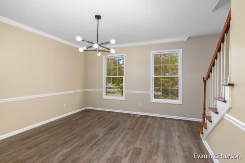 2114 Gettysburg Dr, Grand Rapids MI 49508-6560 exterior