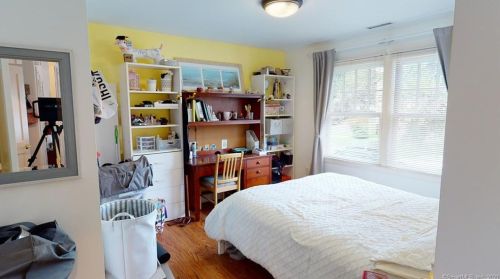 43 Glenwood Ave, Norwalk CT 06854-1521 exterior